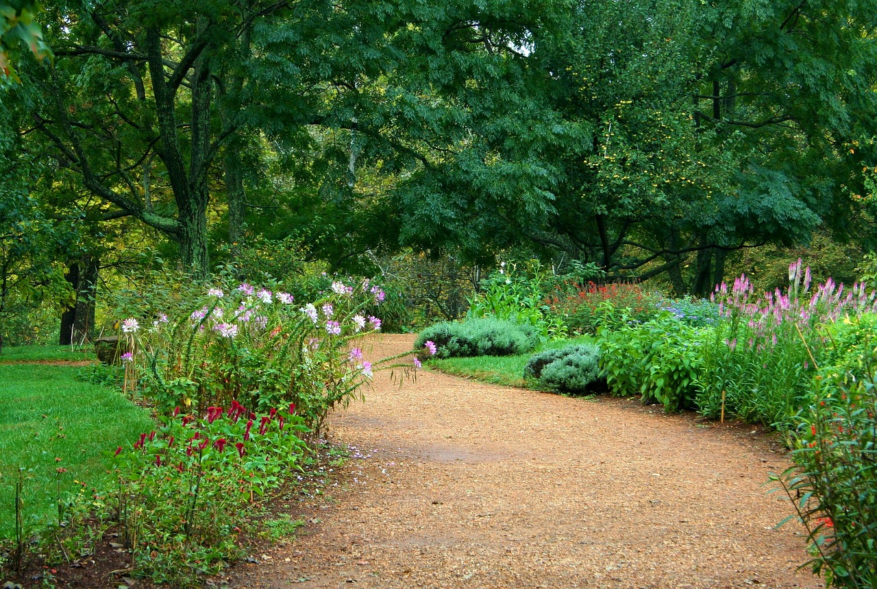 golden pea gravel garden path